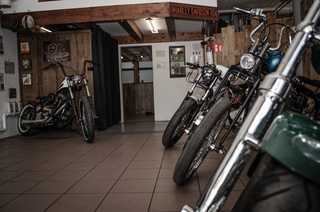 Atelier Black Way Motorcycles - Harley Davidson